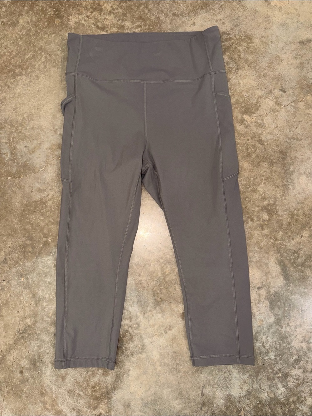 CRZ YOGA Gray High Rise Pockets Capri Leggings XL Athletic Running Athleisure